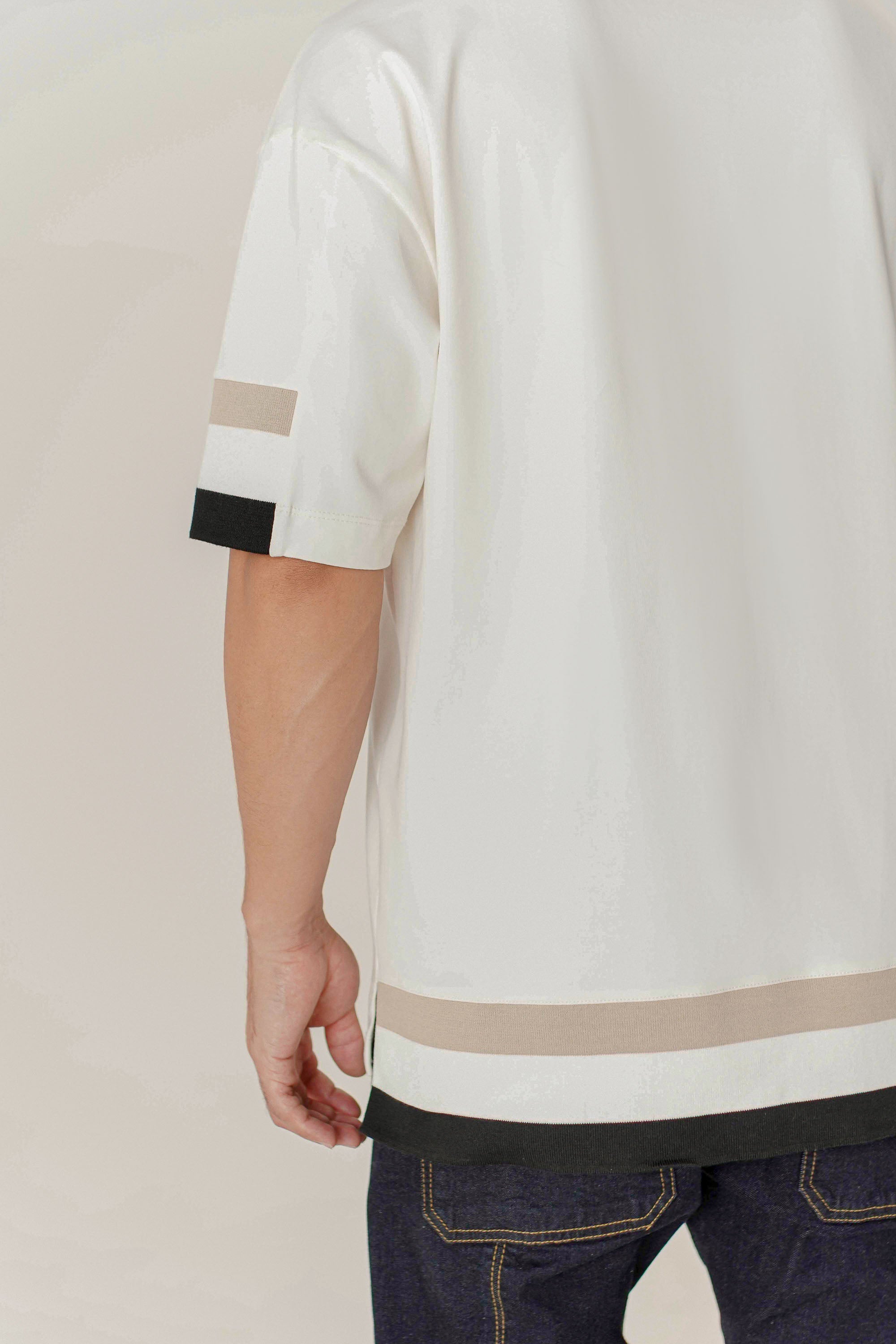 CONTRAST T-SHIRT OVERSIZE HOMBRE
