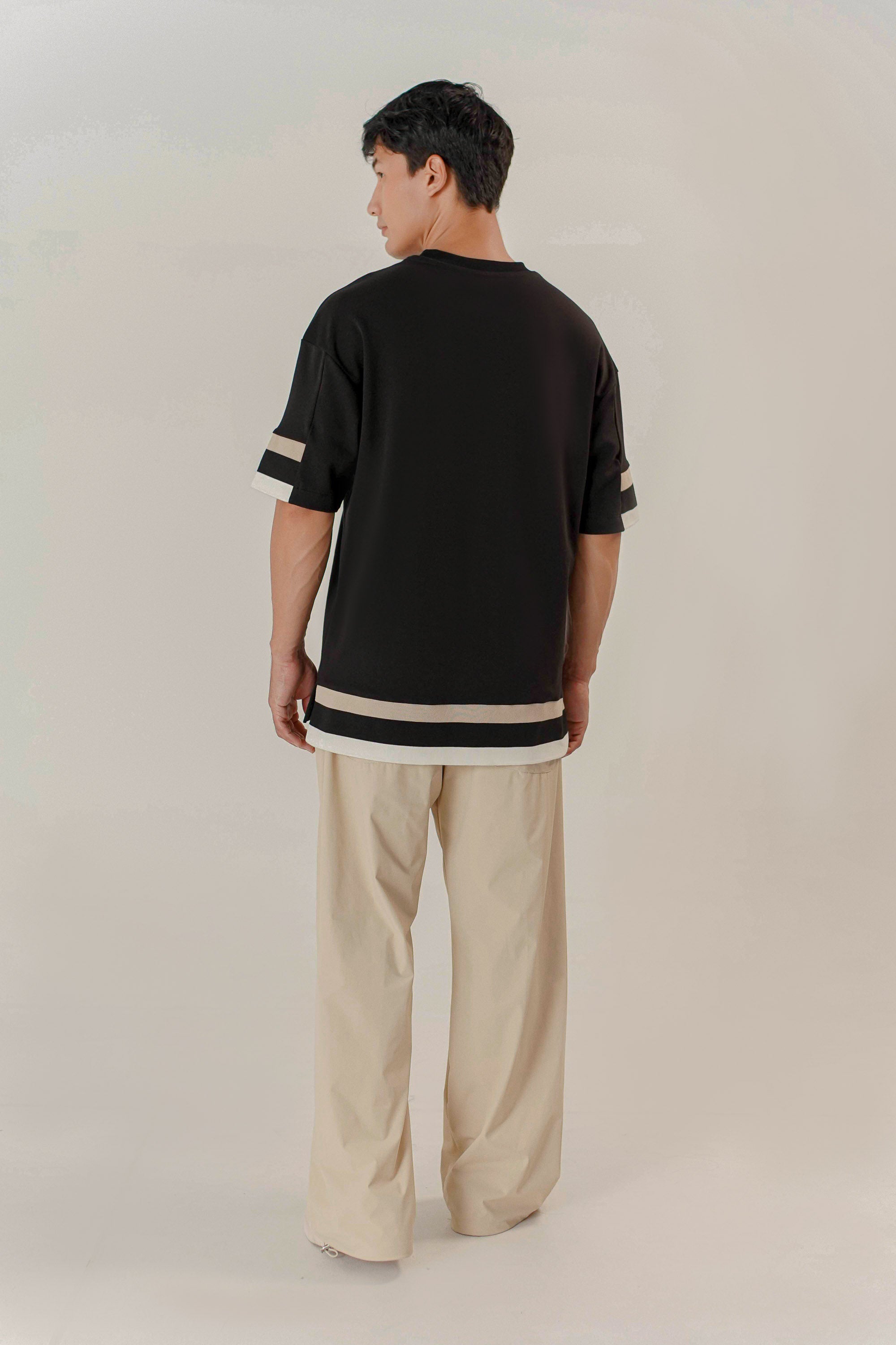 CONTRAST T-SHIRT OVERSIZE HOMBRE