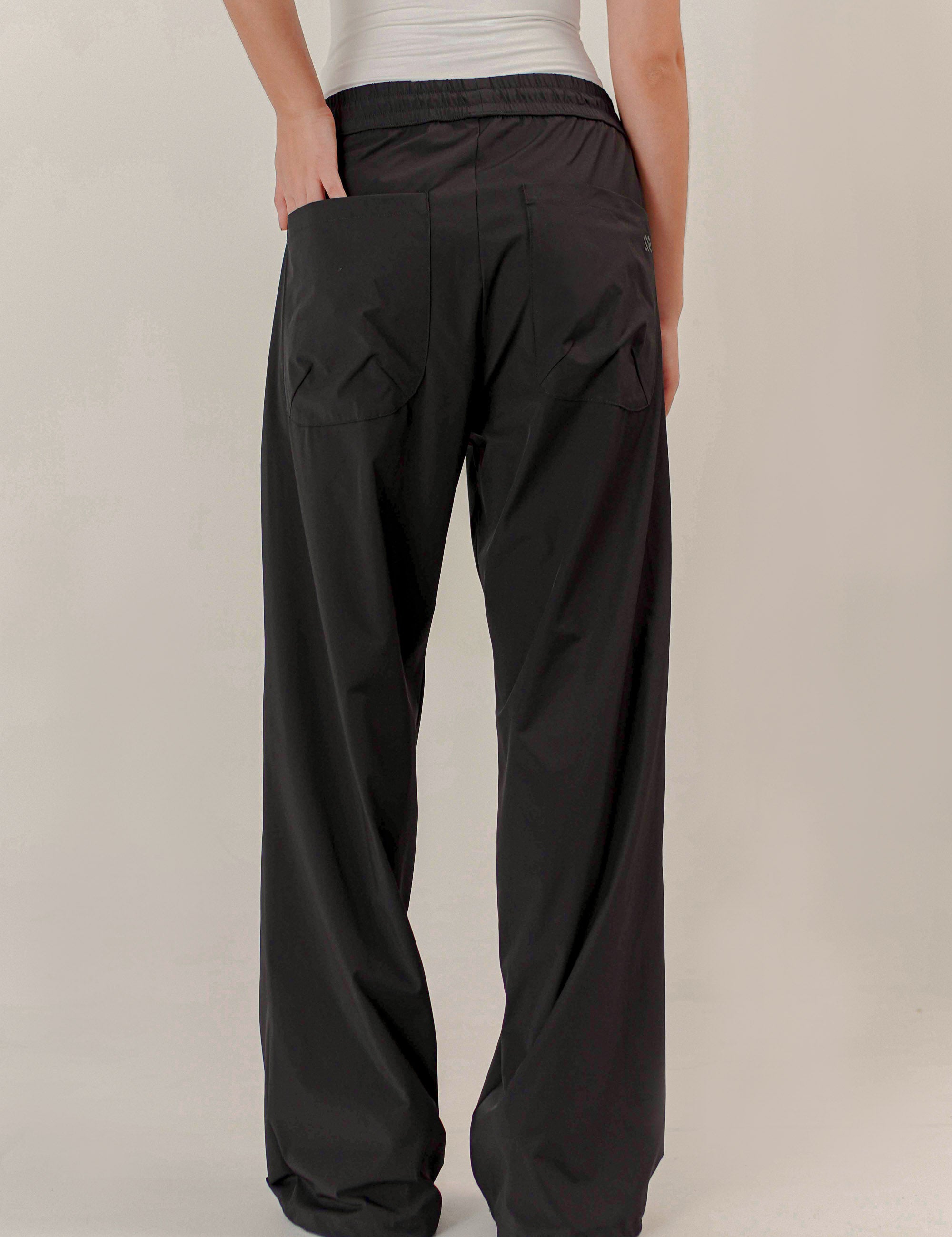 PANTALON JOGGER OVERSIZE UNISEX NEGRO 
