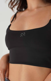 TOP CORTO CON ARGOLLA SLIM FIT DAMA