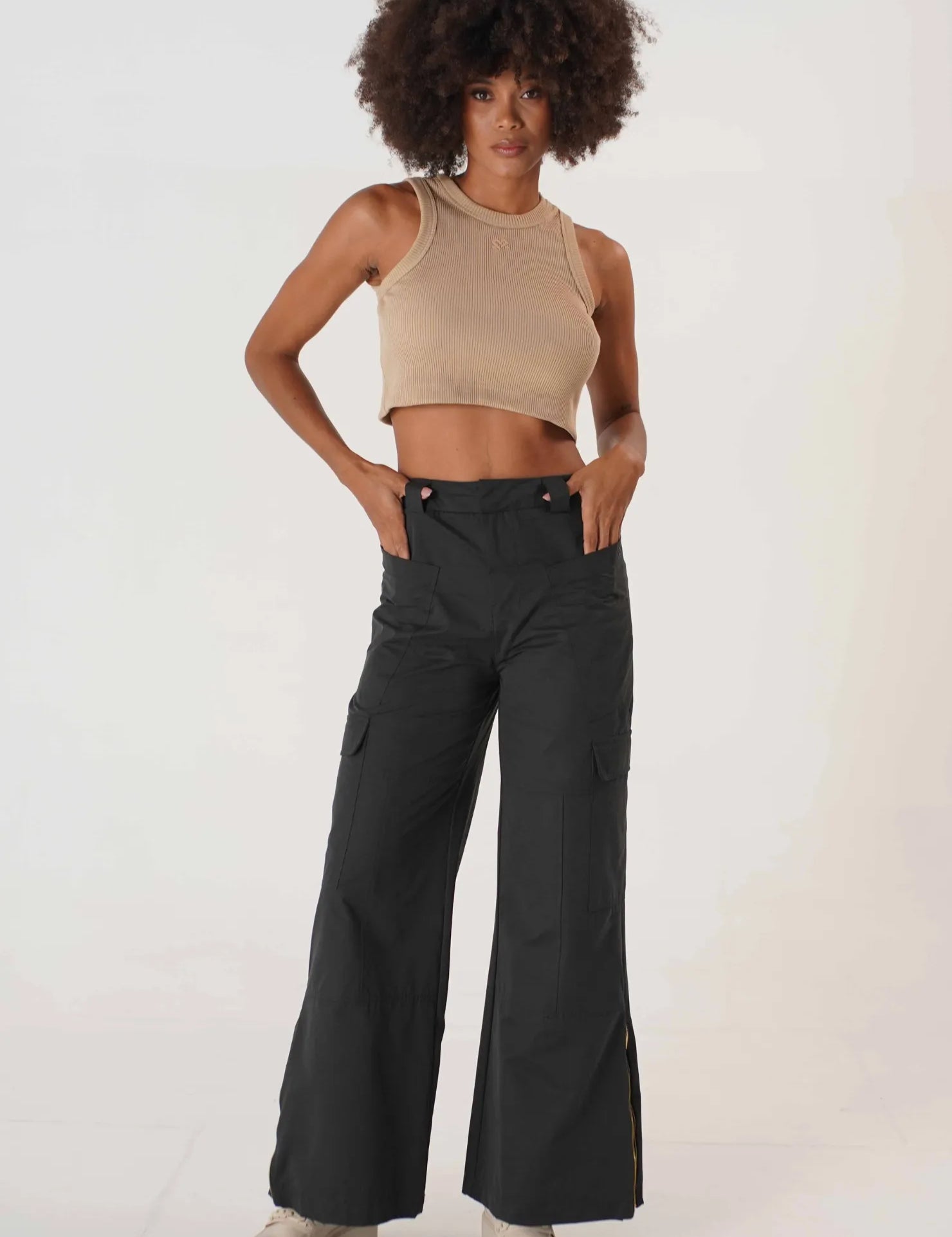 TRIANGLE CARGO PANTS NEGRO WIDE LEG DAMA TWO&TWO