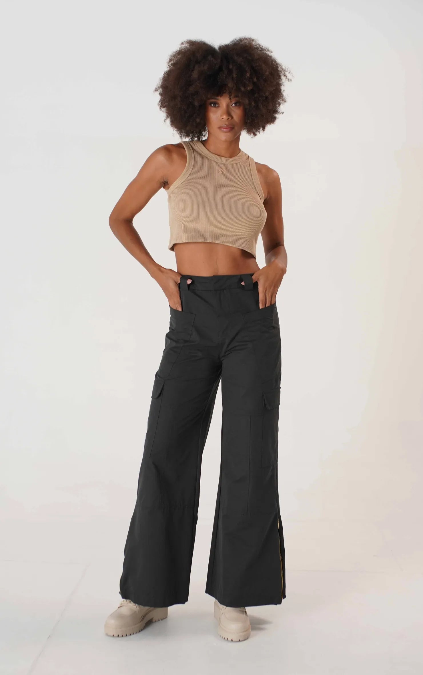TRIANGLE CARGO PANTS NEGRO WIDE LEG DAMA TWO&TWO