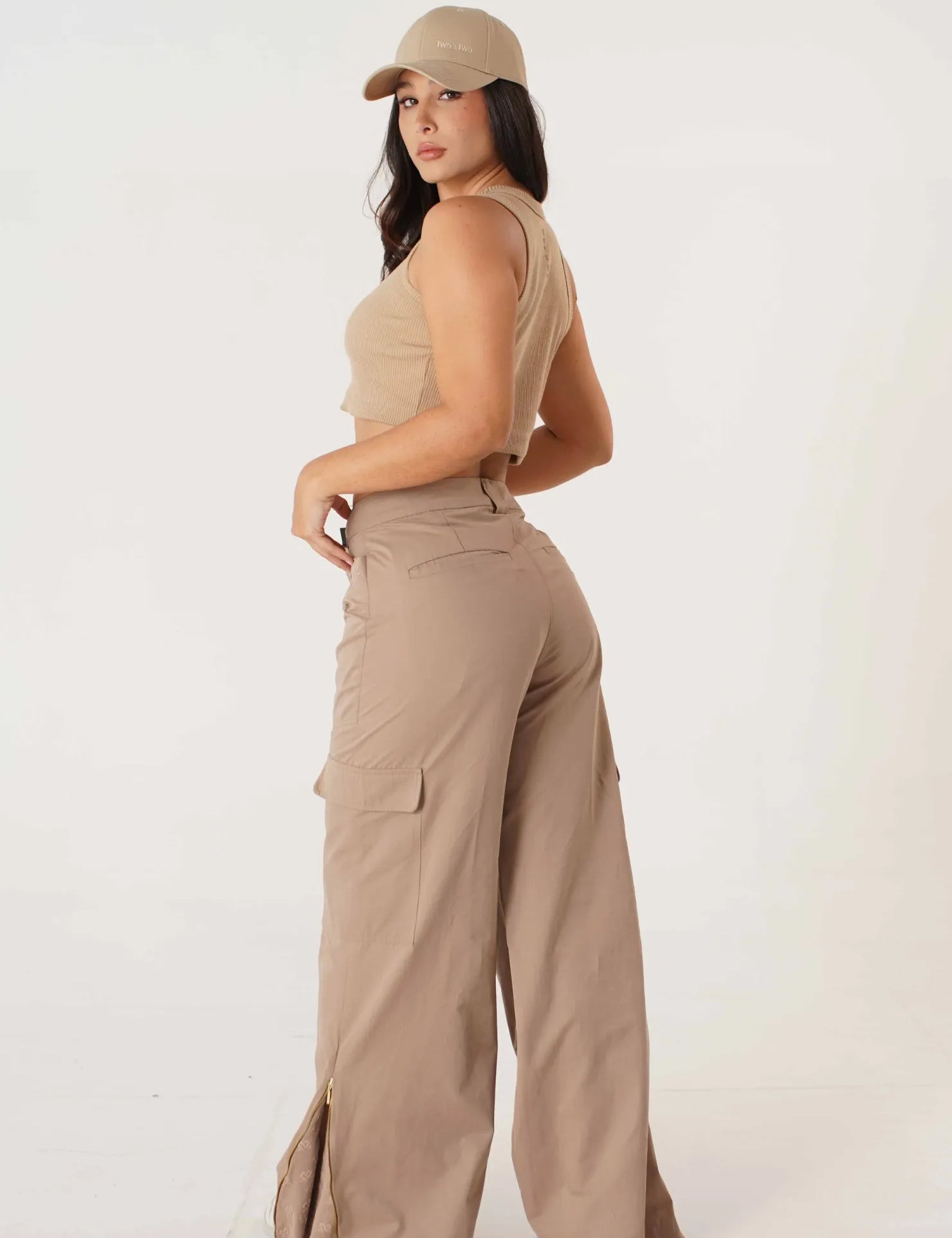 TRIANGLE CARGO PANTS WIDE LEG DAMA TWO&TWO